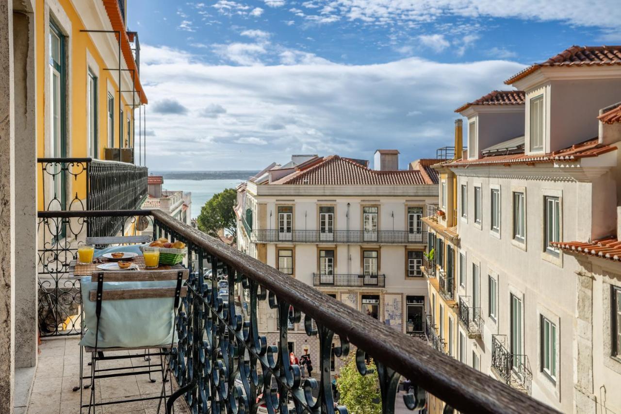 Castelo Apartment - Beautiful Balcony View Lisbon Exterior photo